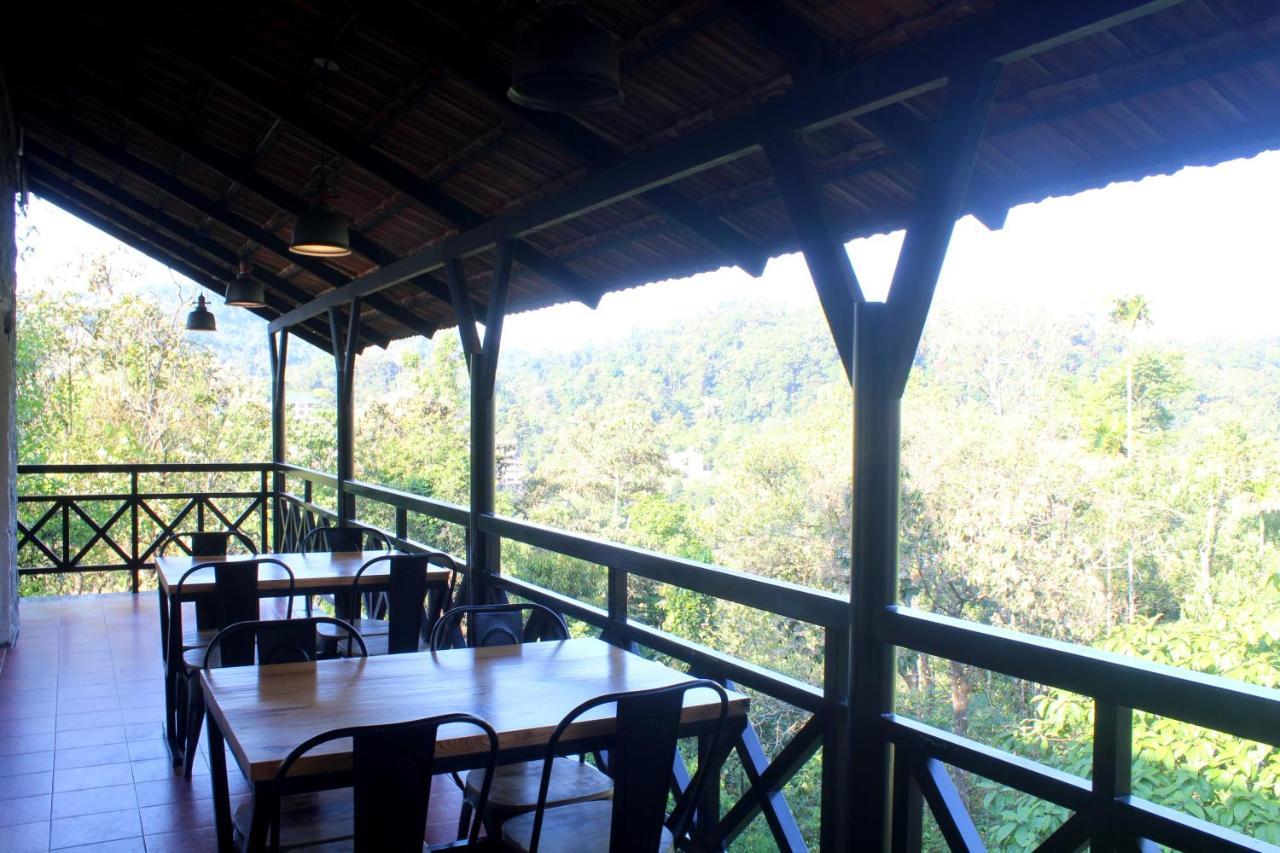 The Wild Trails Clarks Exotica , Munnar Hotel Ngoại thất bức ảnh